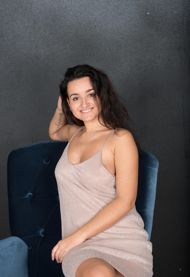 Маруська, 25
